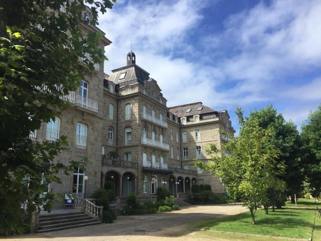 Edificio Historico Mondariz-Balneario, Tranquilidad, Ideal Para El Teletrabajo Esterno foto